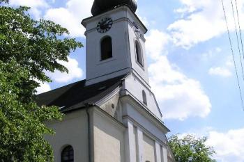 pohled od fary ( © Jan P. Štěpánek 06/2005)