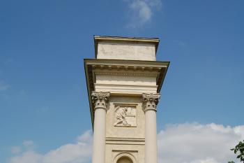 pohled ze strany (© Rodochrozit, 07/2010)