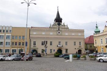 Celkový pohled na Starou radnici, vpravo část Nové radnice ( © Roman Řezáč 07/2005)