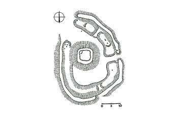 Terénní náčrt (K. Nováček (in Ilustrovaná encyklopedie Českých hradů, Libri, 2. vyd., 2002, str. 159, obr. 317))
