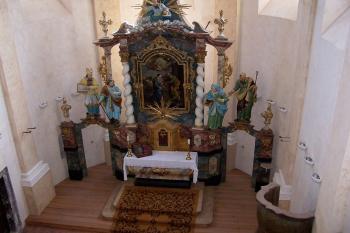 Oltář v kapli (© Vladimír Studecký 09/2006)