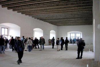 hlavní sál v patře jižního křídla (© Miroslav Rybáček, 05/2006)