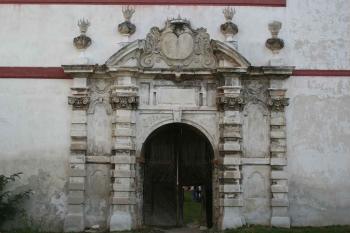 Portál vnitřního hradu (© Ivan Grisa, 09/2006)
