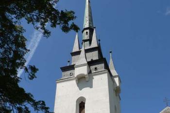 věž se stromem (© Robert Šimek 07/2005)