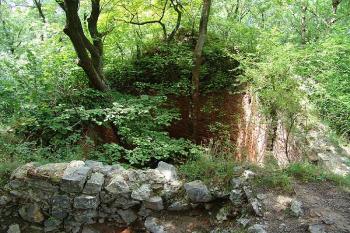 Interiér bašty na severozápadní straně ( © Roman Řezáč 07/2005)