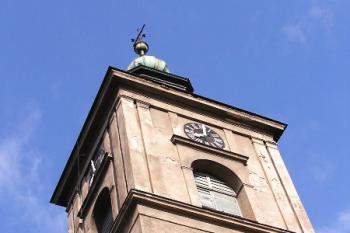 přistavěná kostelní věž ( © Jan P. Štěpánek 07/2005)