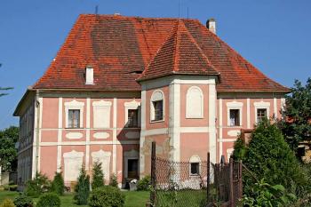 Východní průčelí ( © Luděk Pitter 07/2005)