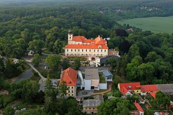 letecký snímek (© Zdeněk Fiedler, 07/2012)