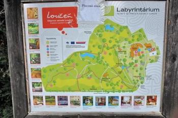 Zámecké labyrinty (© Dominika Vargová, 08/2007)