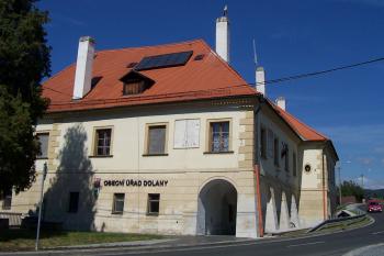 Zámek v Dolanech (© Ivo Rozehnal, 08/2012)