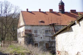 Zámek od východu (© Lukáš Pechánek, 04/2010)