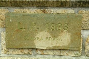 Nápis na mostě (© Hana Kubikova 05/2006)