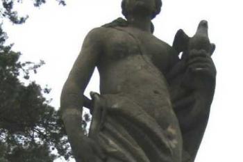 Socha živlu - vzduch (© Iva Synková 04/2005)