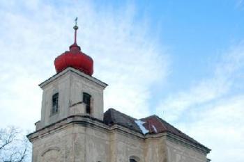 Celkový pohled na kostel ( © Aleš Marek 01/2006)