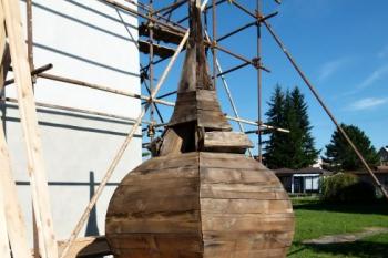 stará báň sanktusové věžičky kostela ( © Jan P. Štěpánek 10/2012)