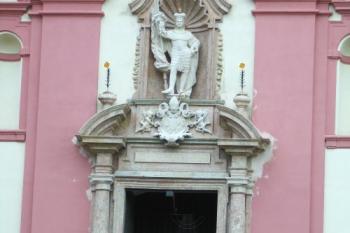 vstupní portál (© de.ardoise 07/2006)