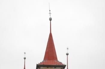 Pohled na všechny tři věže (© Aleš Marek 11/2005)