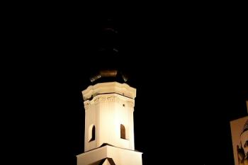 noční pohled na farní  kostel ( © Jan P. Štěpánek 03/2008)