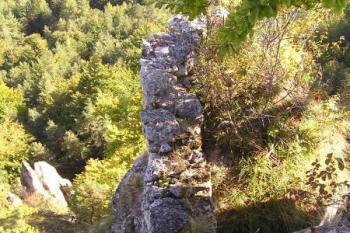Líc hradní bašty nad 3. brankou horního hradu ( © Jan P. Štěpánek 09/2007)