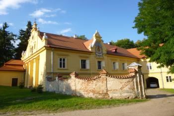 zámek Březina (© Vlastislav Mareček, 08/2016)