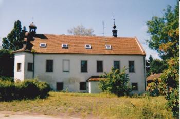 Zámek od severu (© Lukáš Pechánek, 07/2001)