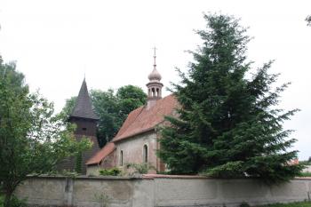 Kostelní areál od severozápadu ( © Ivan Grisa 06/2011)