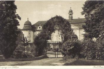 Zahrádky - pohlednice z roku 1927 (soukr.sbírka IvoR) (© anonym)