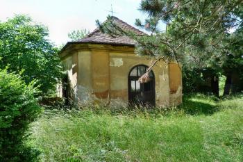 stavba u kostel svatého Mikuláše (Horky nad Jizerou) ( © František Kinař 05/2017)