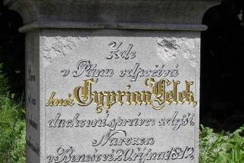 Hrob Cypriana Lelka, detail napisu (© Marek Šebela 09/2005)
