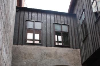 Nádvoří Hrádku od severu ( © Ivan Grisa 04/2011)