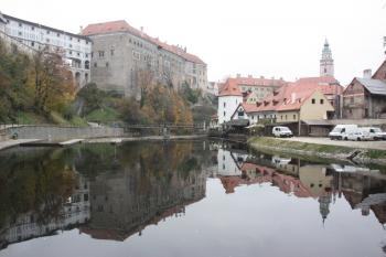 Panorama zámku z levého břehu Vltavy ( © Ivan Grisa 10/2011)