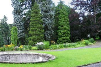 Panorama zámeckého parku ( © Jan P. Štěpánek 2005)