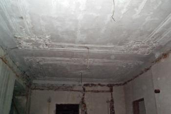 Štuková výzdoba stropů v patře zámku (© Miroslav BITTER 09/2005)