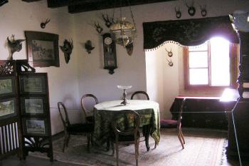 interiér jedné z místností zámku ( © Jan P. Štěpánek 09/2005)