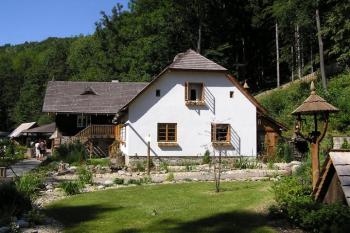 Šmiřákův mlýn ( © Jan P. Štěpánek 08/2007)