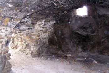 suterén gotické věže ze 13. století ( © Jan P. Štěpánek 11/2007)