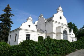 obřadní síň židovského hřbitova ( © Jan P. Štěpánek 07/2008)