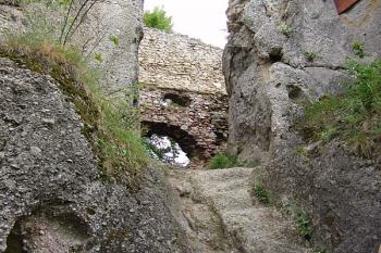 Vstupní část prvního paláce ( © Roman Řezáč 09/2005)