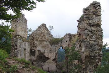 Dolní palác ( © Roman Řezáč 09/2005)