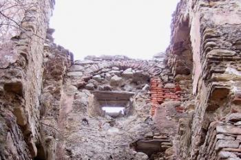 interiér východního čela Předního paláce ( © Jan P. Štěpánek 02/2008)