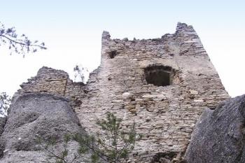 východní čelo Předního paláce ( © Jan P. Štěpánek 02/2008)