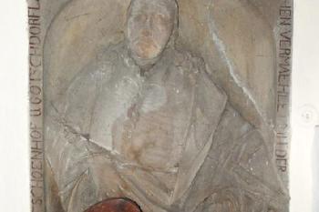 Jan sv.p.Skrbenského z Hříště (náhrobní kámen je umístěn v hlavní lodi kostela) (© Miroslav BITTER 12/2006)