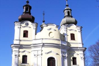 hlavní průčelí kostela Prozřetelnosti Boží ( © Jan P. Štěpánek 02/2008)