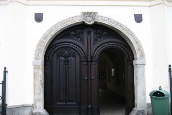 Portál ( © Pavel Vítek 02/2006)