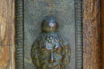 Ozdoba vchodového zámku (© Aleš Marek 10/2005)
