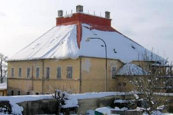 Zámek v Rudolfově u Českých Budějovic ( © Pavel Vítek 01/2006)