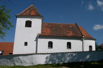 Kostel od jihu ( © Ivan Grisa 06/2005)