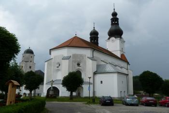 Kostel Archanděla Michaela (© František Kinař, 08/2014)
