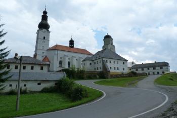 Kostel Archanděla Michaela (© František Kinař, 08/2014)