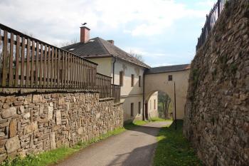 fara ( © Luděk Vláčil 05/2016)